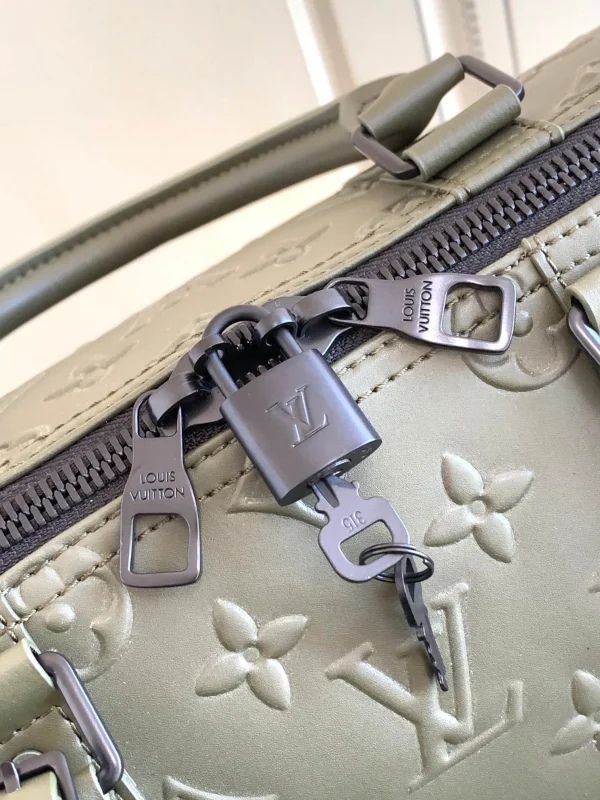 Louis Vuitton Travel bag Size: 50 x 29 x 23 cm - Image 4