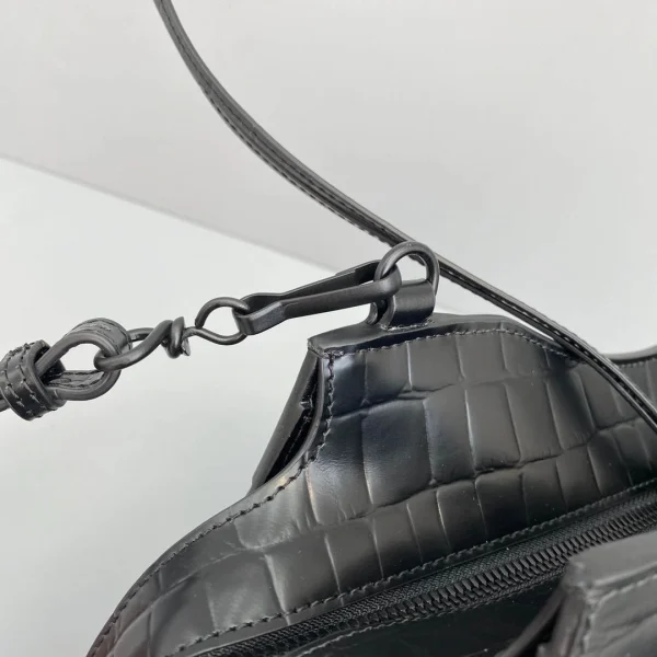 Balenciag* Neo Classic Biker Bag Size: 1991 Medium: 25*33*13*20cm - Image 5