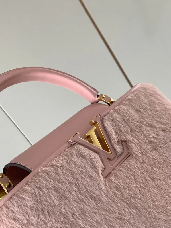 Louis Vuitton Size: 31.5 x 20 x 11 cm - Image 7