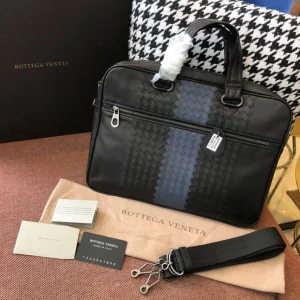 BV Briefcase Size: 38cm Black