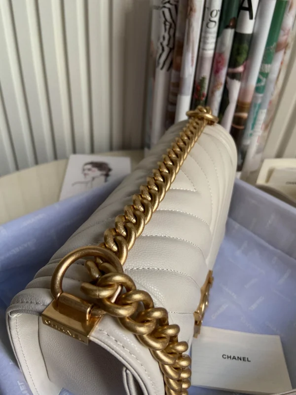 Chanel Calfskin Size:25x15x9cm - Image 7