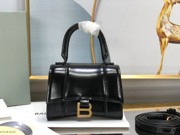 Balenciaga Paris Model: LG0115 Size: 11.5x14x4.5cm - Image 9