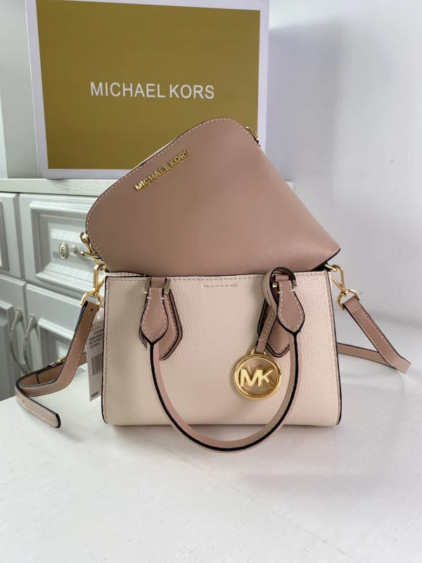 MK Crossbody Size: 23*18*12 - Image 4