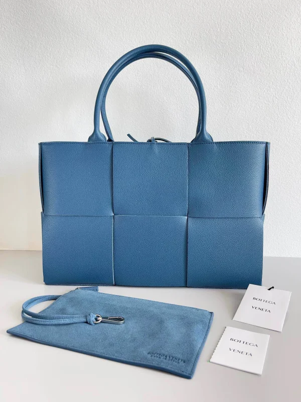 BV ARCO TOTE Handbag Size:38x25 609175