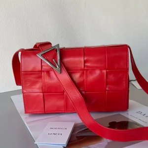 BV Cassette bag Size:23x15cm 667298