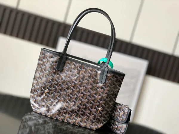 Men's handbag size: 35x39x14cm