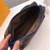 Louis Vuitton Crossbody Messenger Bag Model: M43843 Size: 25x18x5cm - Image 3