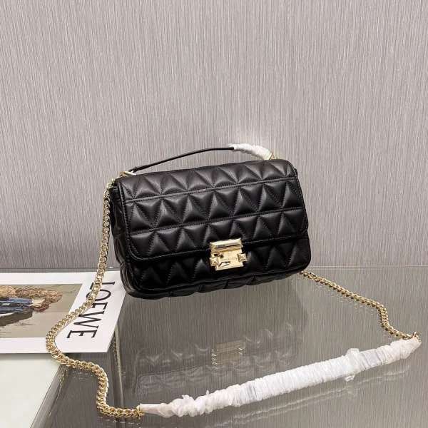 MK Sheepskin Bag Black Size: 25CmX16cmX8.5cm - Image 10