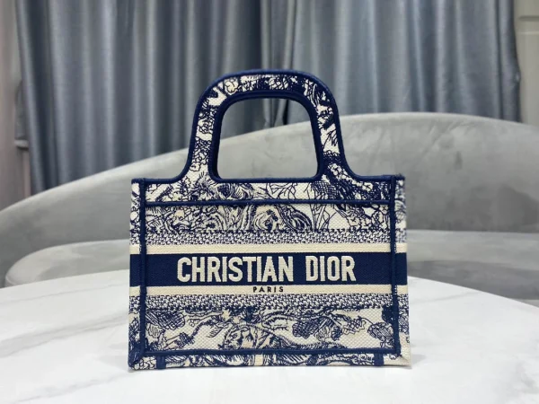 Book Tote Handbag Size: 22.5x24x8 cm - Image 9