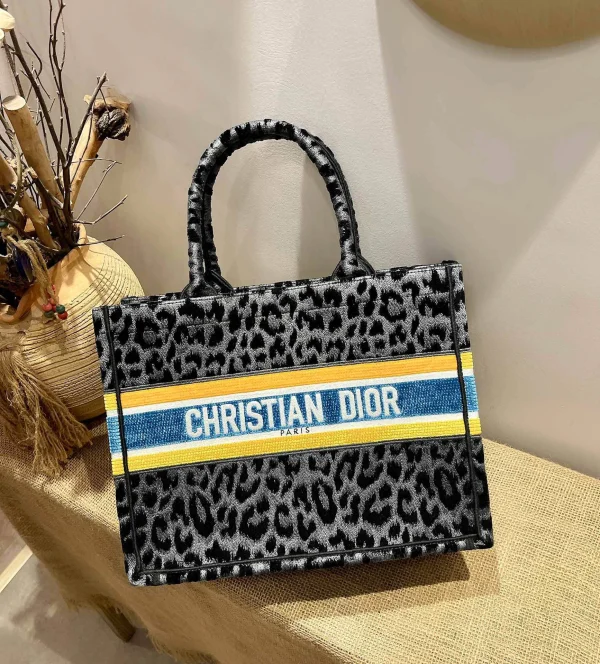 Book Tote  Collection  Size: 41.5cm 36cm