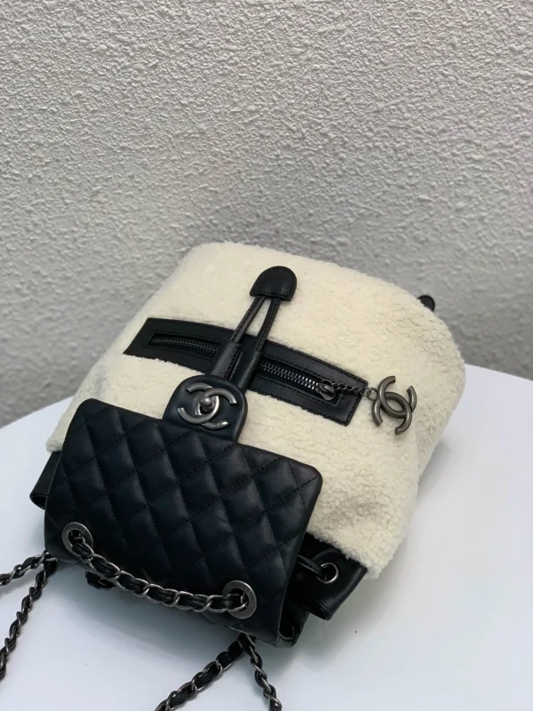 Backpack size: 24*14*22 high cm - Image 5