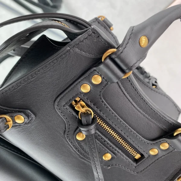 Balenciag* Neo Classic biker bag Model: 1993 Size: 13.5*18*7.5*12cm - Image 5