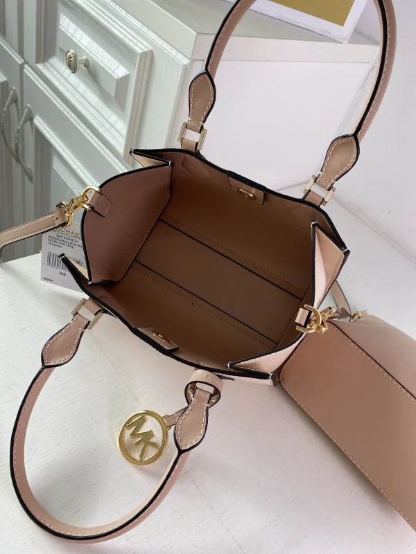 MK Crossbody Size: 23*18*12 - Image 3