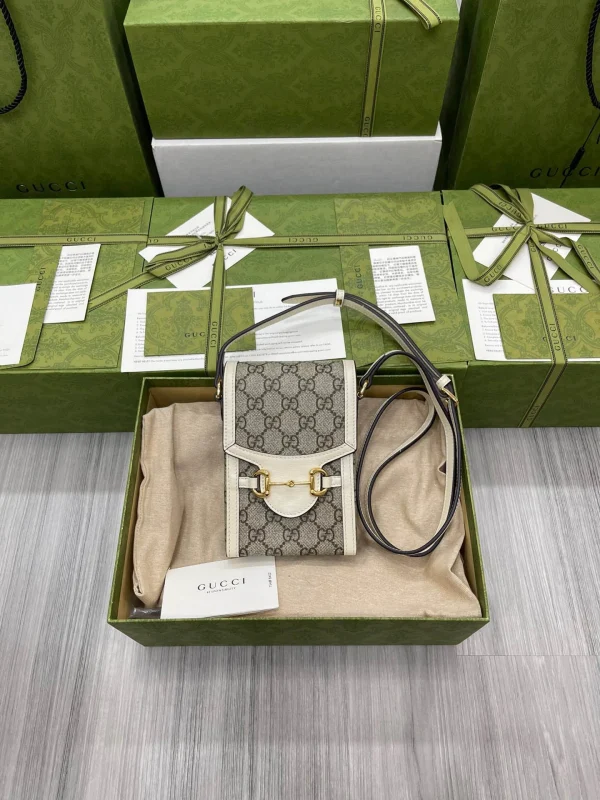 Model: 625615 Size: 11.5*17*4cm