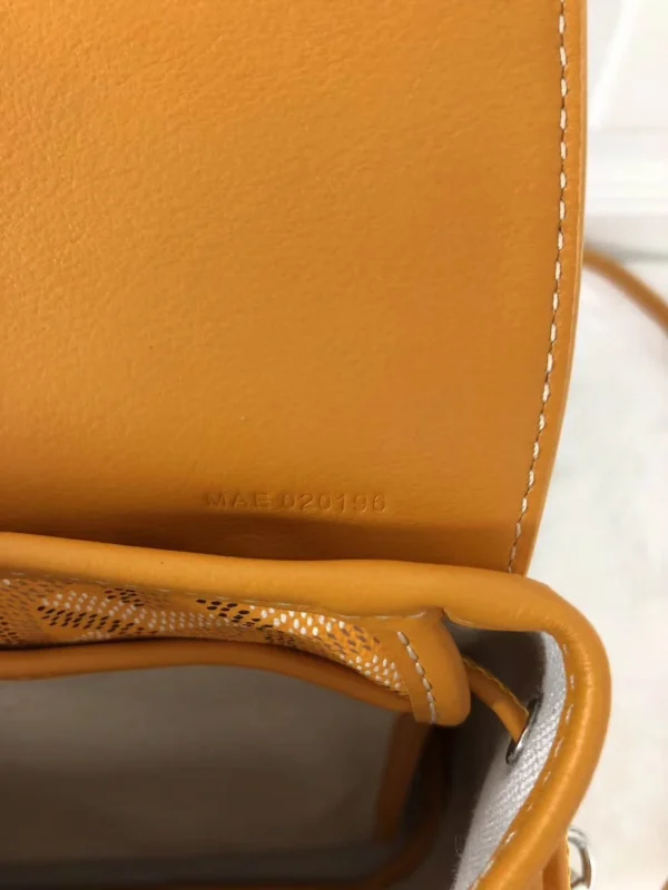 Goyard Size: 19*9*20cm - Image 2