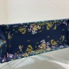 Book Tote Handbag - Image 6