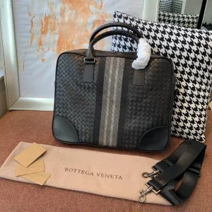 BV Briefcase Size: 40cm 98052