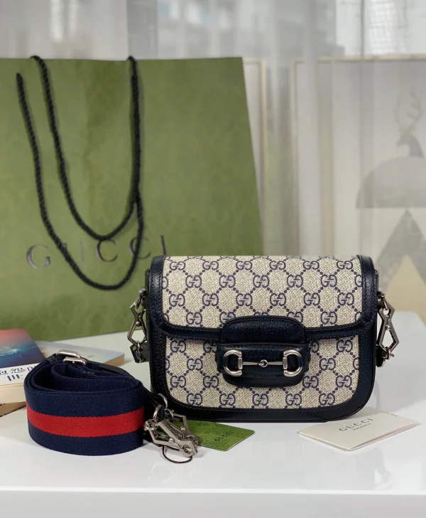 Model: 658574 Size: 20.5X14.5X5.5cm