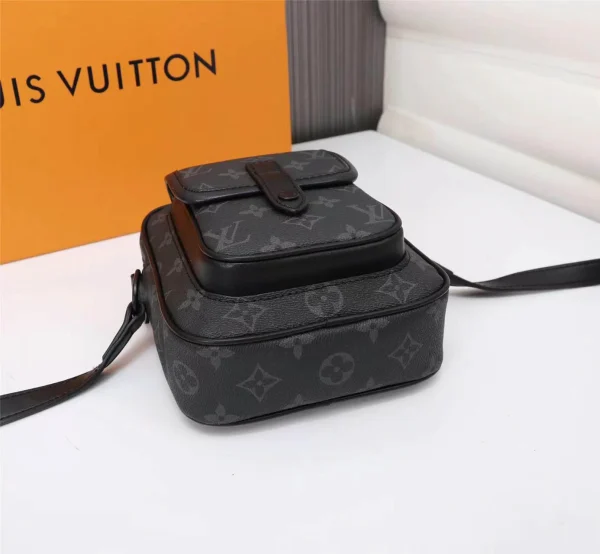 Louis Vuitton Model: 69404 Size: 15x17x8cm - Image 7