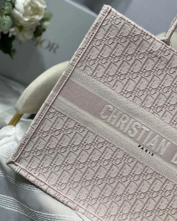 Book ToteOblique Series Size: 36.5 *28*17.5cm 41.5*38*18cm - Image 6