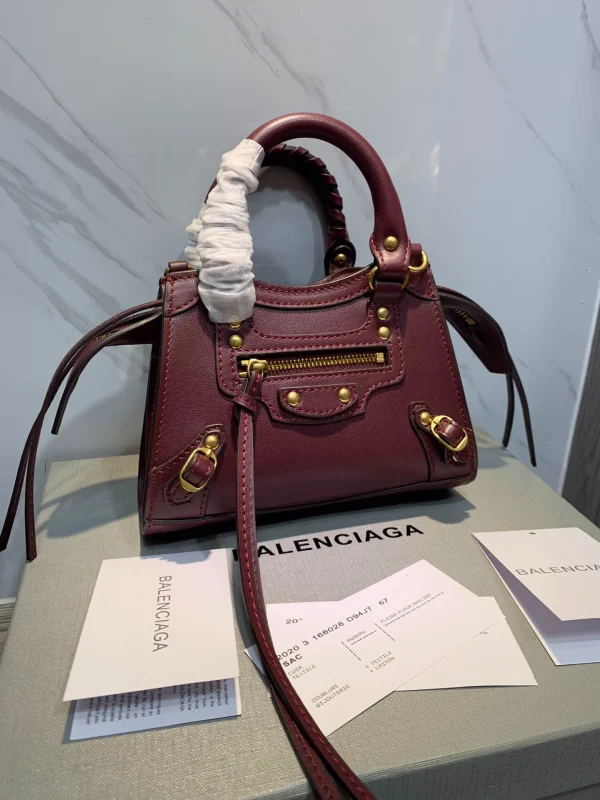 Burgundy Size: 18cm - Image 9