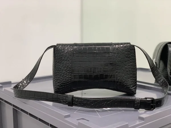 Model: 671355 Size: 25.5x6x16cm - Image 8