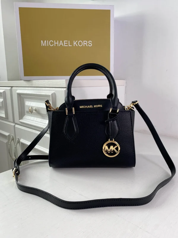 MK Handbag Crossbody Size:23*18*12 - Image 10