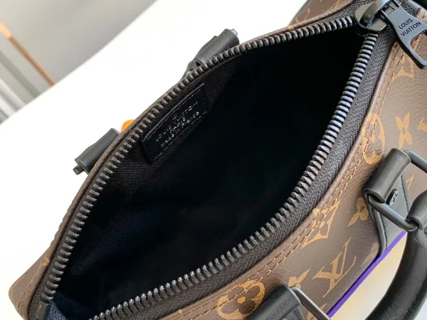 Autumn Collection LV Rubber theme Size: 21 x 12 x 9 cm - Image 3