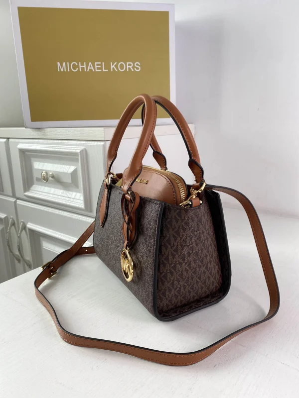 Michael kors MK jetset Size: 22cm*19cm*10cm - Image 9