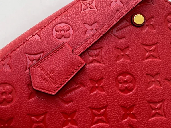 Louis Vuitton size: 33x23x15cm - Image 5