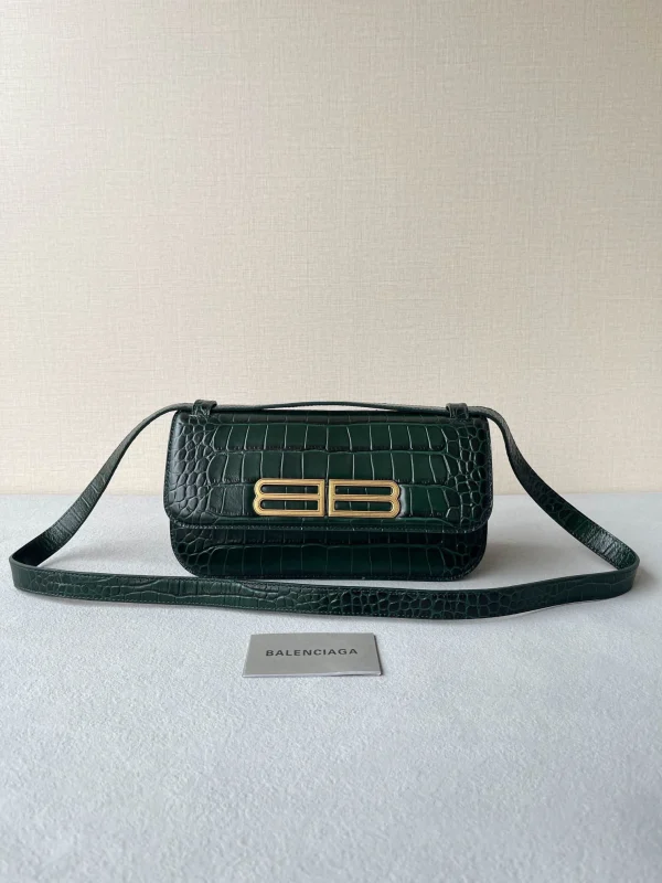 Gossip bag crossbody bag Size: 23.5x12.4x10.4cm