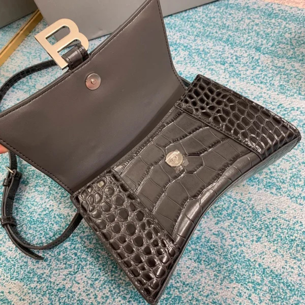 Model: 8896 Size: 19x8x21cm - Image 5