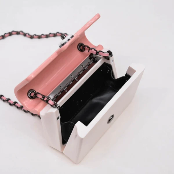 Black and white Size: 35cm 39cm - Image 2