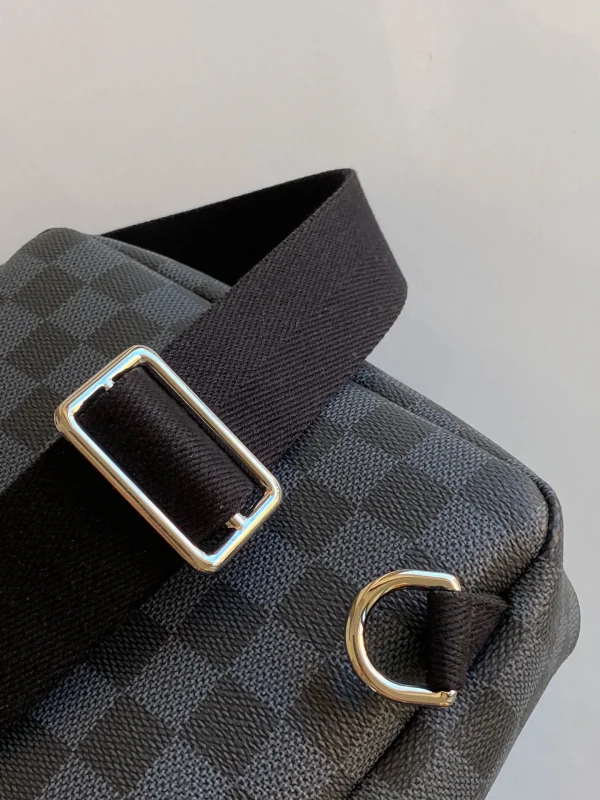 LV 20 x 31 x 10 cm - Image 4