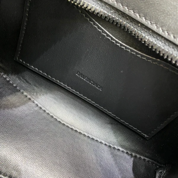 Balenciag* Neo Classic biker bag Size: 1993 Size: 13.5*18*7.5*12cm - Image 2