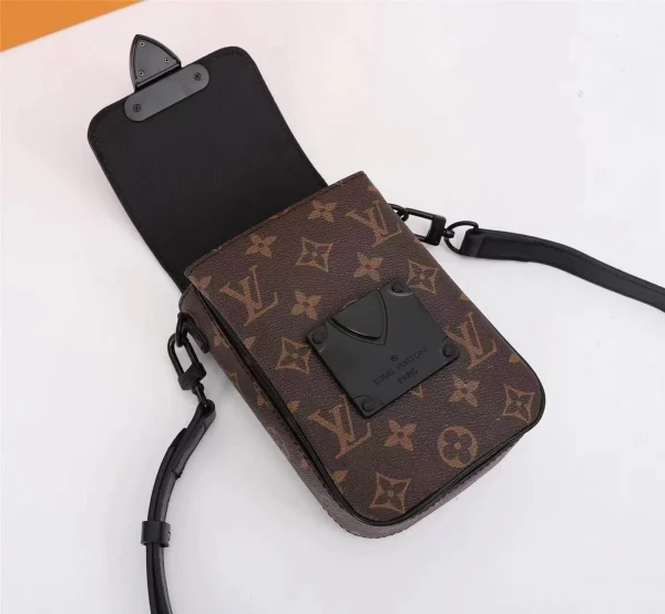 Louis Vuitton Model No. 69405 Size: 15x17x8 cm - Image 6