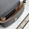 Louis Vuitton Size: 21 x 15 x 6.5 cm - Image 3
