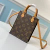 Louis Vuitton Size: 14.0 x 17.0 x 5.0 cm - Image 8
