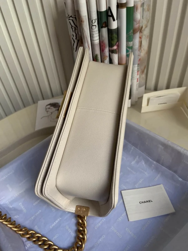 Chanel Calfskin Size:25x15x9cm - Image 5