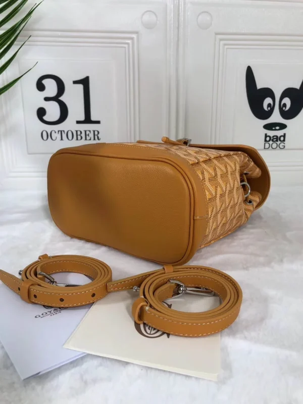 Goyard Size: 19*9*20cm - Image 5
