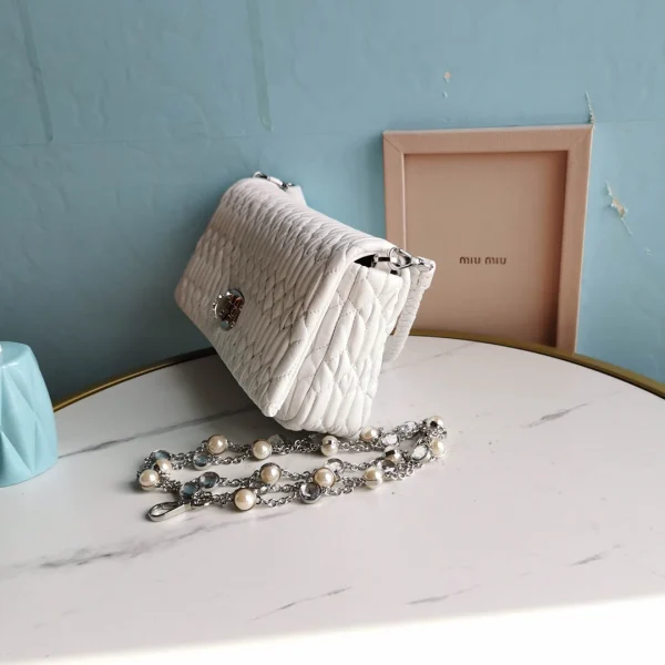Miu Miu Diamond Chain Bag size: 22.5, 4.5, 12 - Image 8