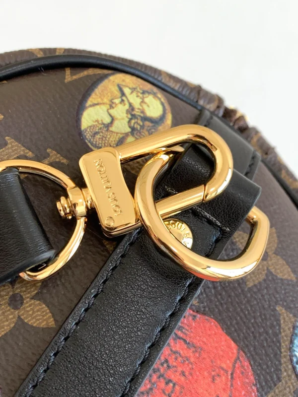 Louis Vuitton Size: 25.0 x 19.0 x 15.0 cm - Image 4