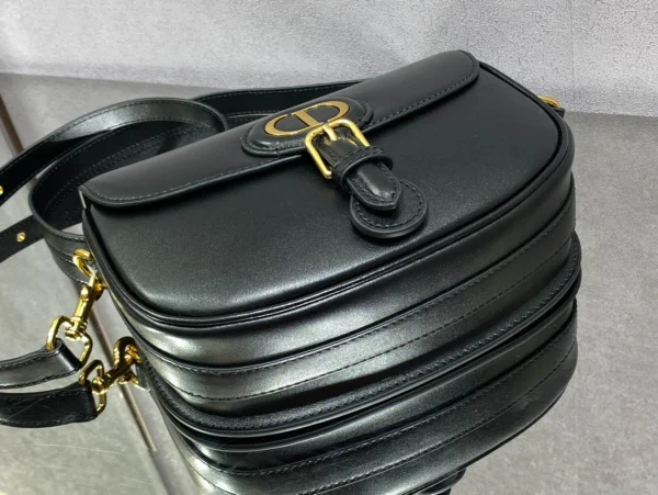 BOBBY Handbag Size: 22x17x6 cm - Image 6