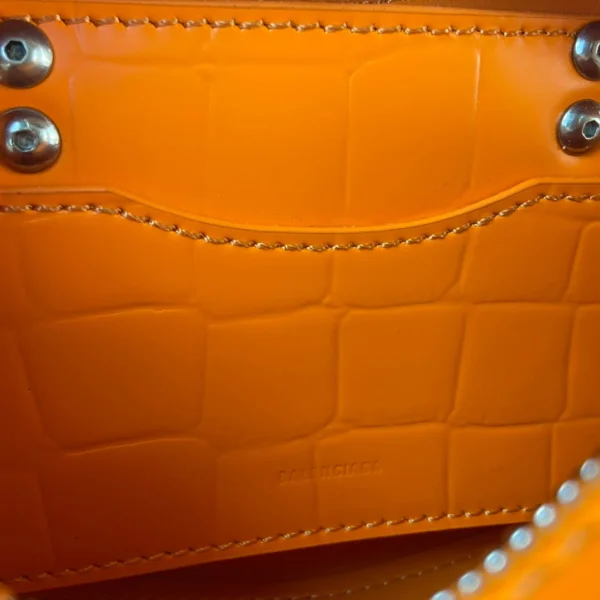 Balenciag Size: 18cm - Image 2
