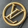 Louis Vuitton Size: 21 x 15 x 6.5 cm - Image 6