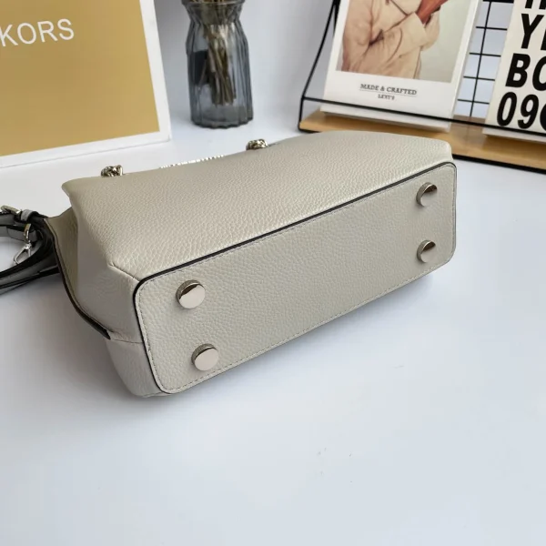 MK Shoulder Crossbody Model:0134 Size:27x21x8 - Image 4