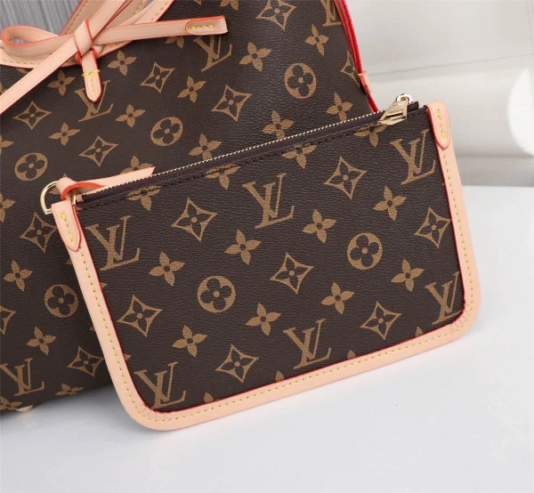 Louis Vuitton Model: 46283 Size: 34x28x11cm - Image 5