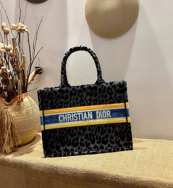 Book Tote  Collection  Size: 41.5cm 36cm - Image 7