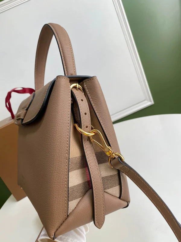 Calfskin bag Size:W25.5*H29*D10cm Code:400123 - Image 5