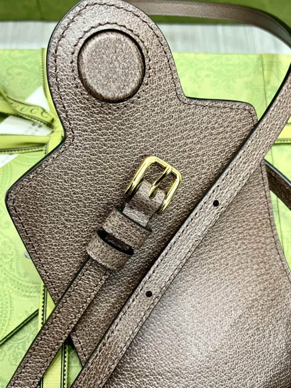 1955 Series Model: 625615 Size: 11.5X17X4cm - Image 4